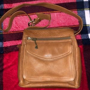 Authentic FOSSIL purse! In good condition!